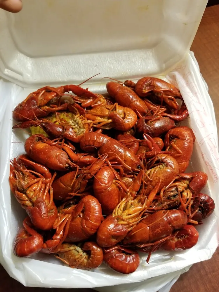 Tone Pound of Steamed Shrimp